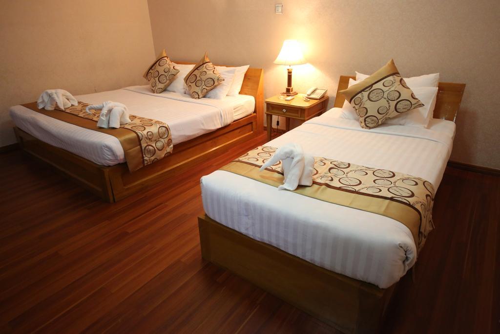 Olympic Hotel Yangon Gyogon Номер фото