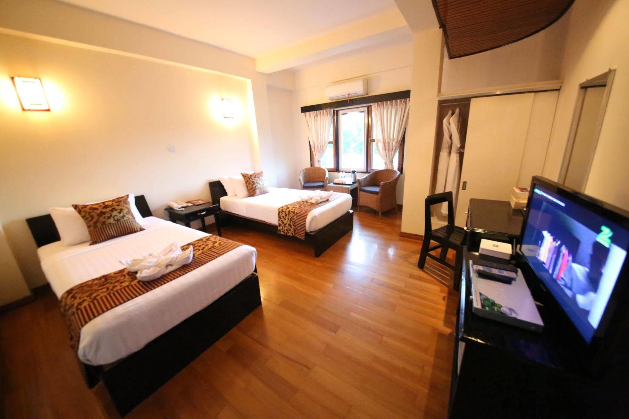 Olympic Hotel Yangon Gyogon Экстерьер фото