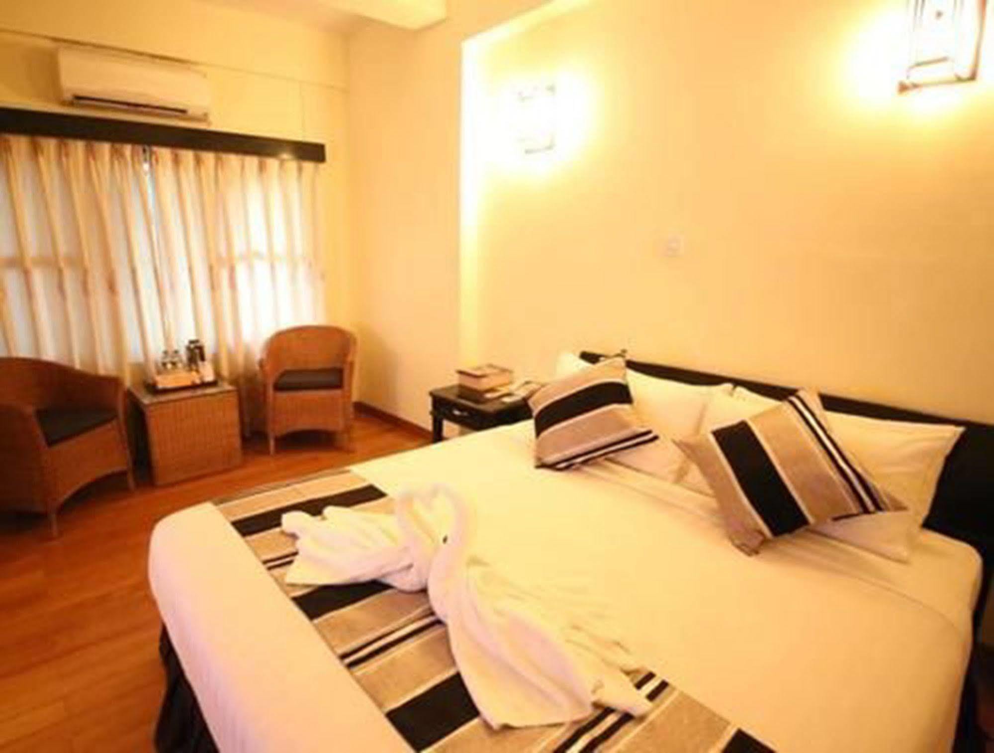 Olympic Hotel Yangon Gyogon Экстерьер фото